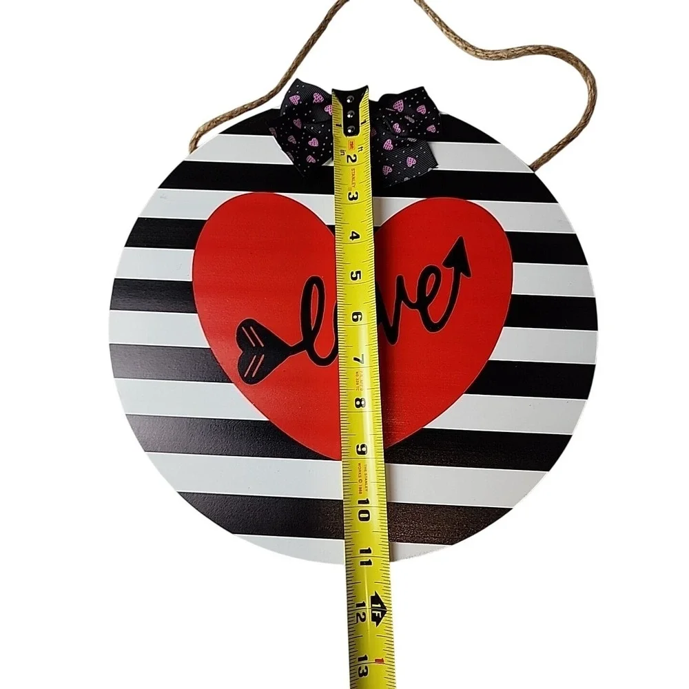 3 Valentines Day Heart Sign Wreath Making‎ Signs Stripes And Red Heart